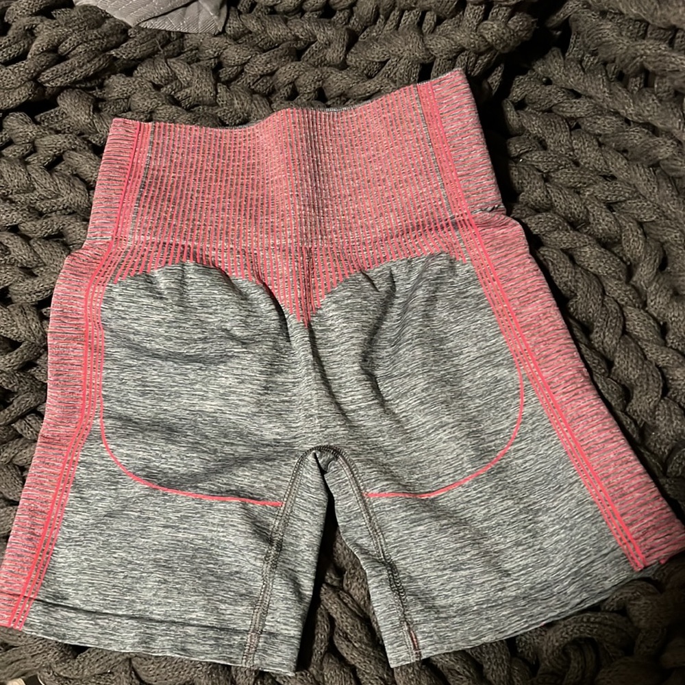 Gymshark Active Shorts - Picture 2 of 3